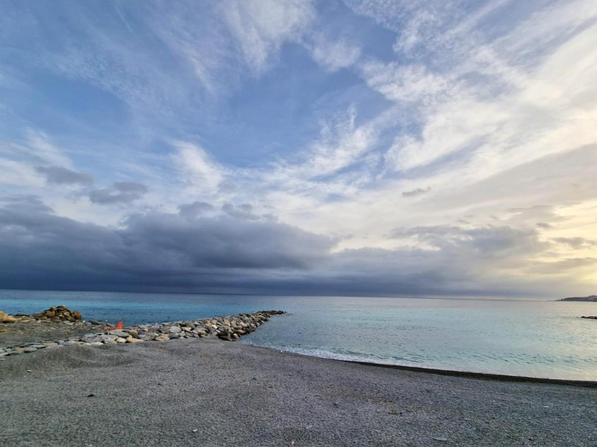 Casa Serena 12 Bordighera Eksteriør bilde