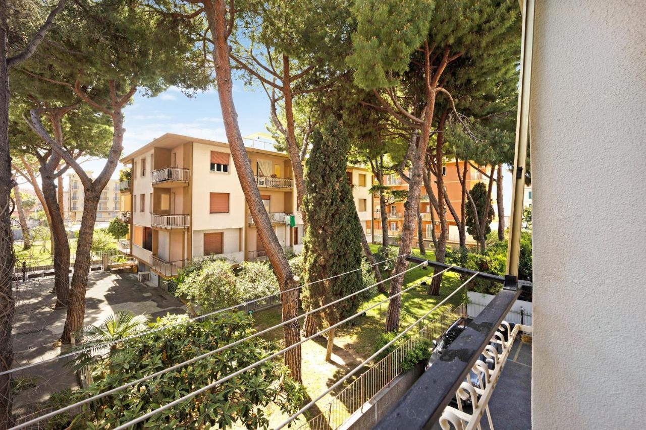 Casa Serena 12 Bordighera Eksteriør bilde