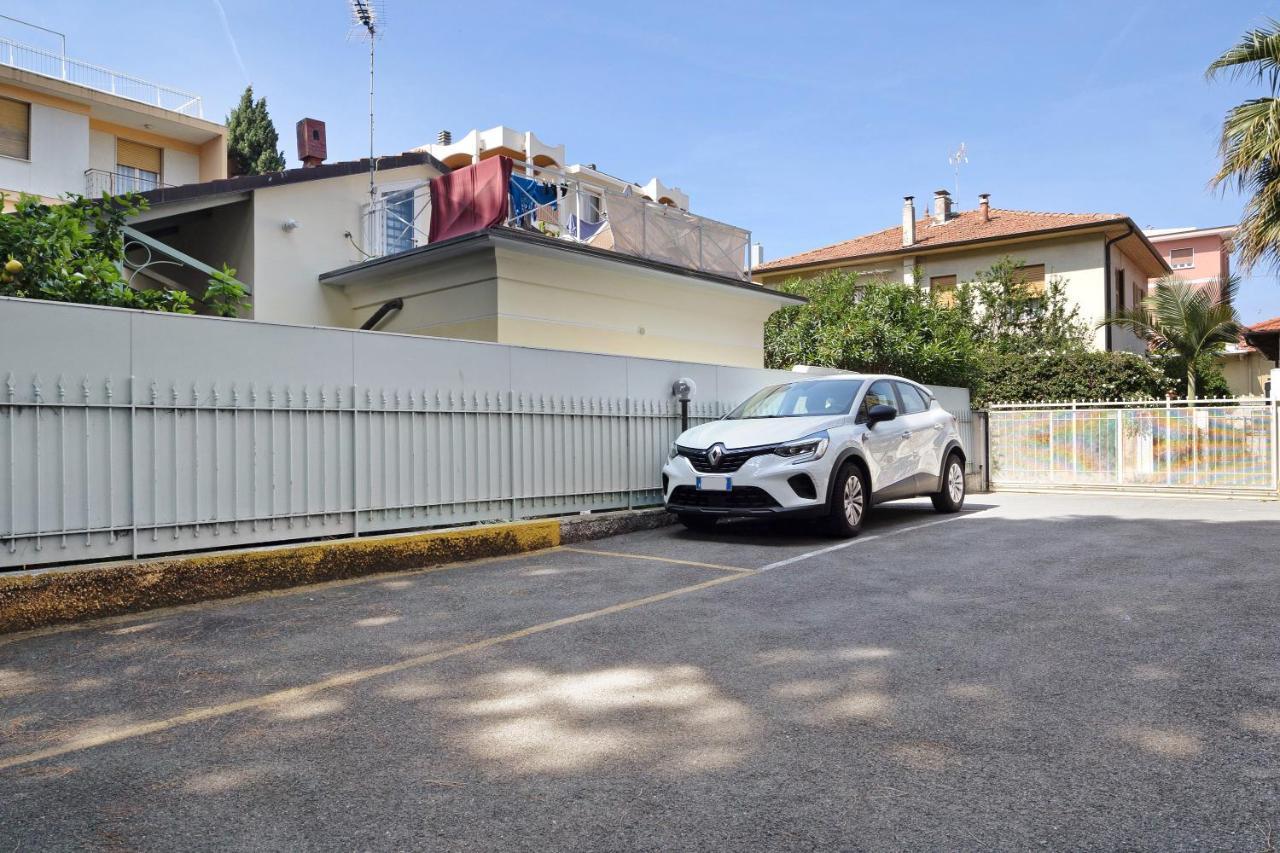 Casa Serena 12 Bordighera Eksteriør bilde